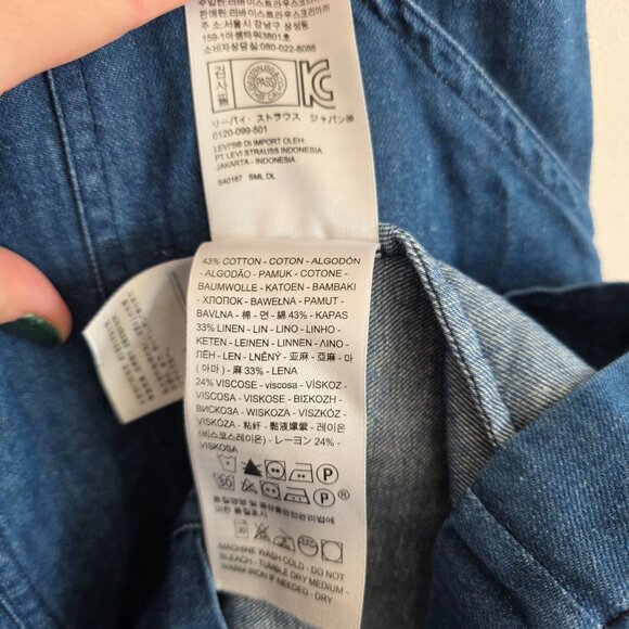 Vintage Levi's Denim Jumper Dress Overall Skirt Medium Zip Front 90s Grunge - Picture 8 of 12